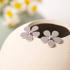 18k Dainty Flower Earrings - Veinci