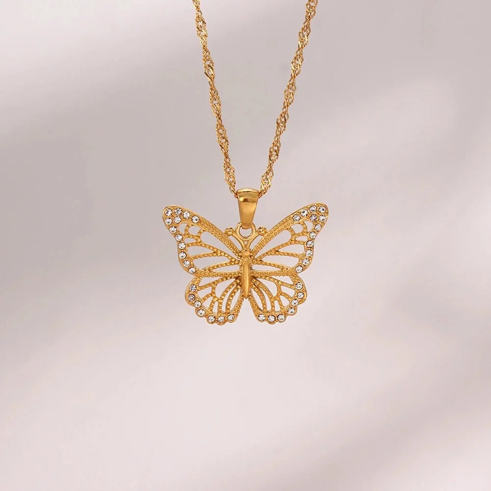 18k Diamond Accented Butterfly Necklace - Veinci