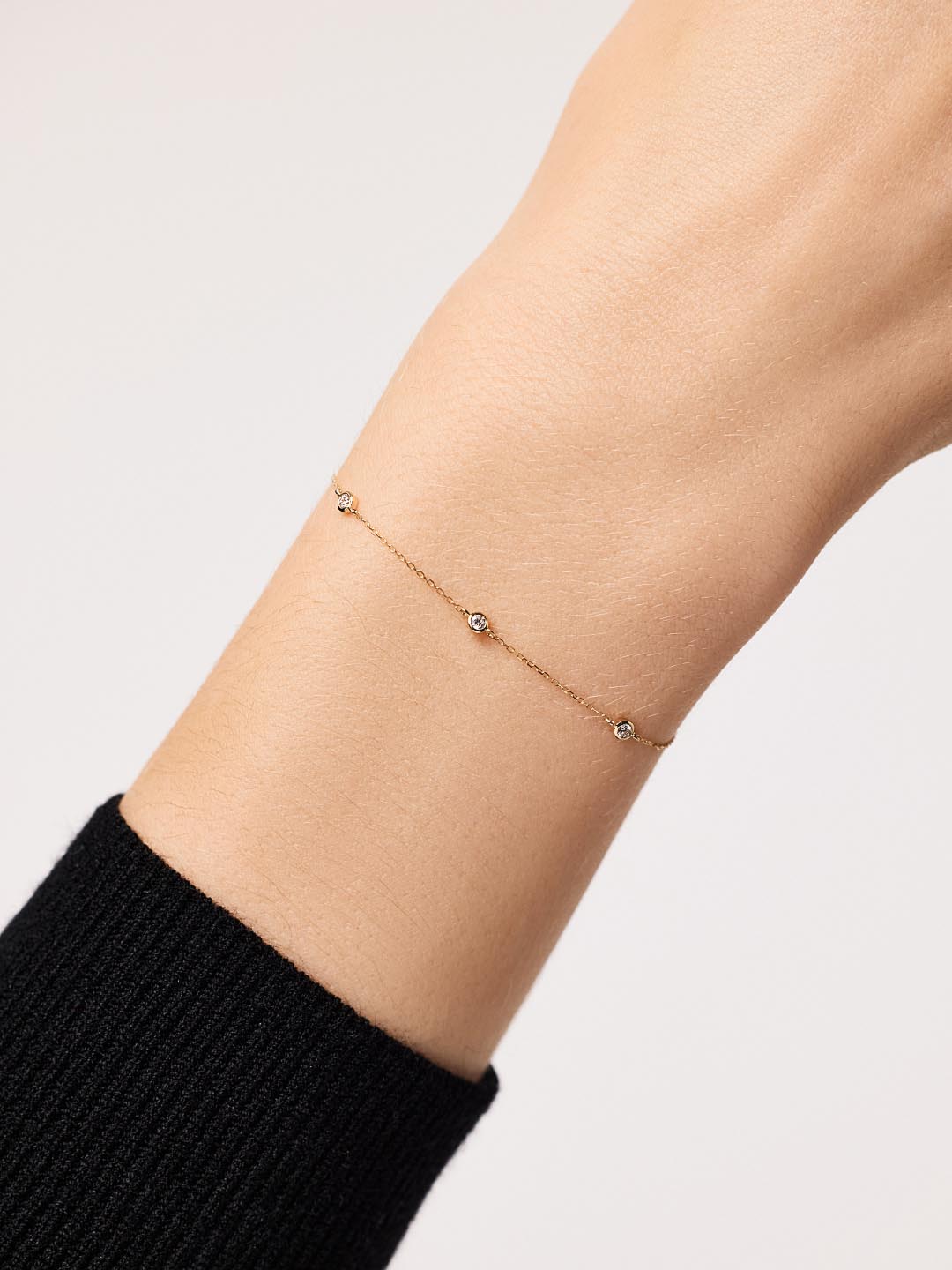Solid Yellow Gold - Alexandrite Birthstone Station Bracelet