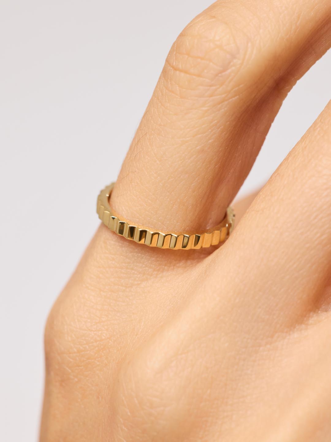 Solid White Gold - Slim Nova Ring