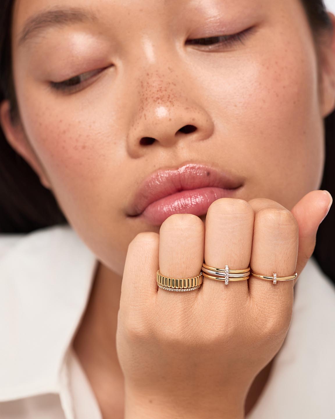 Solid Yellow Gold - Diamond Link Ring
