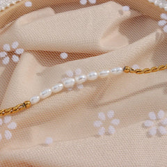 Classic Twist Pearl Circle Lock Bracelet