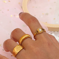 18K Vintage Inspired Pearl Ring