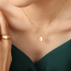 Oval Cat-Eye-Look Pendant Necklace
