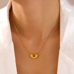 18K Gold-Plated U-Shape Pendant Jewelry