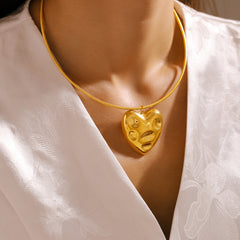 Molten-Style Heart Pendant Collar Necklace