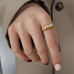 18K Gold-Plated Pearl-Look Pod Open Ring