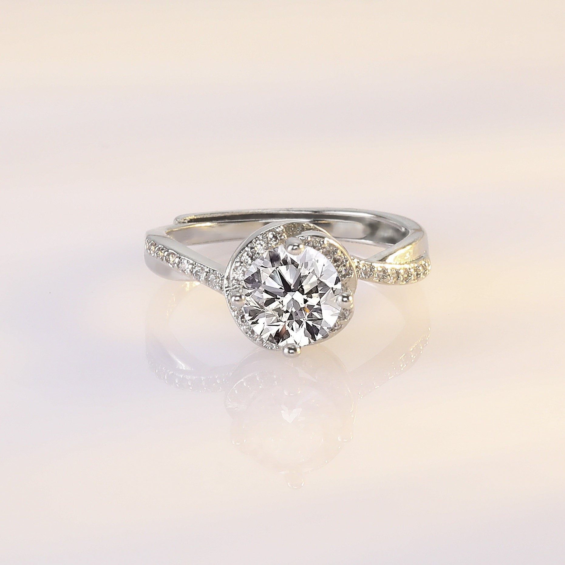 Lumière Charm Ring product detail