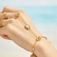 Cat-Eye-Look Ring Chain Hand Bracelet