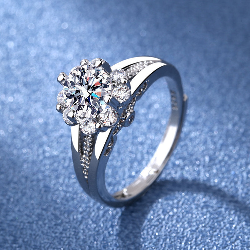 Lumière Charm Ring product detail