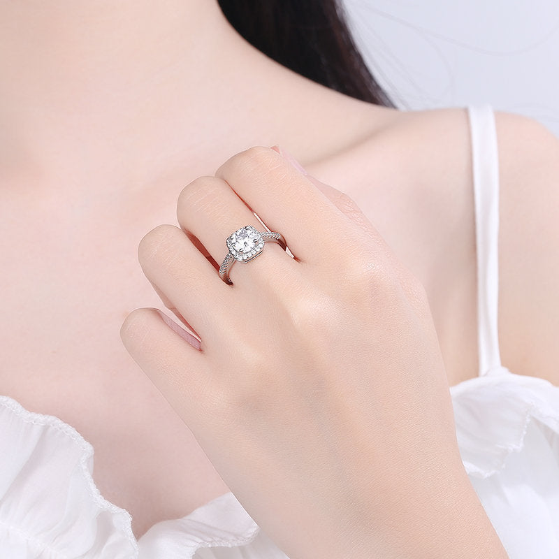 Lumière Charm Ring product detail