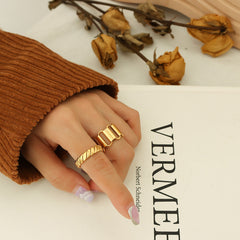 18K Gold-Plated Twisted Band Ring