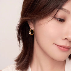 Daphne Pearl Stud Earrings No. 109627