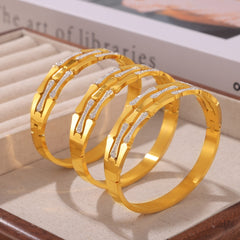 Bamboo Link Sparkling Accent Bangle
