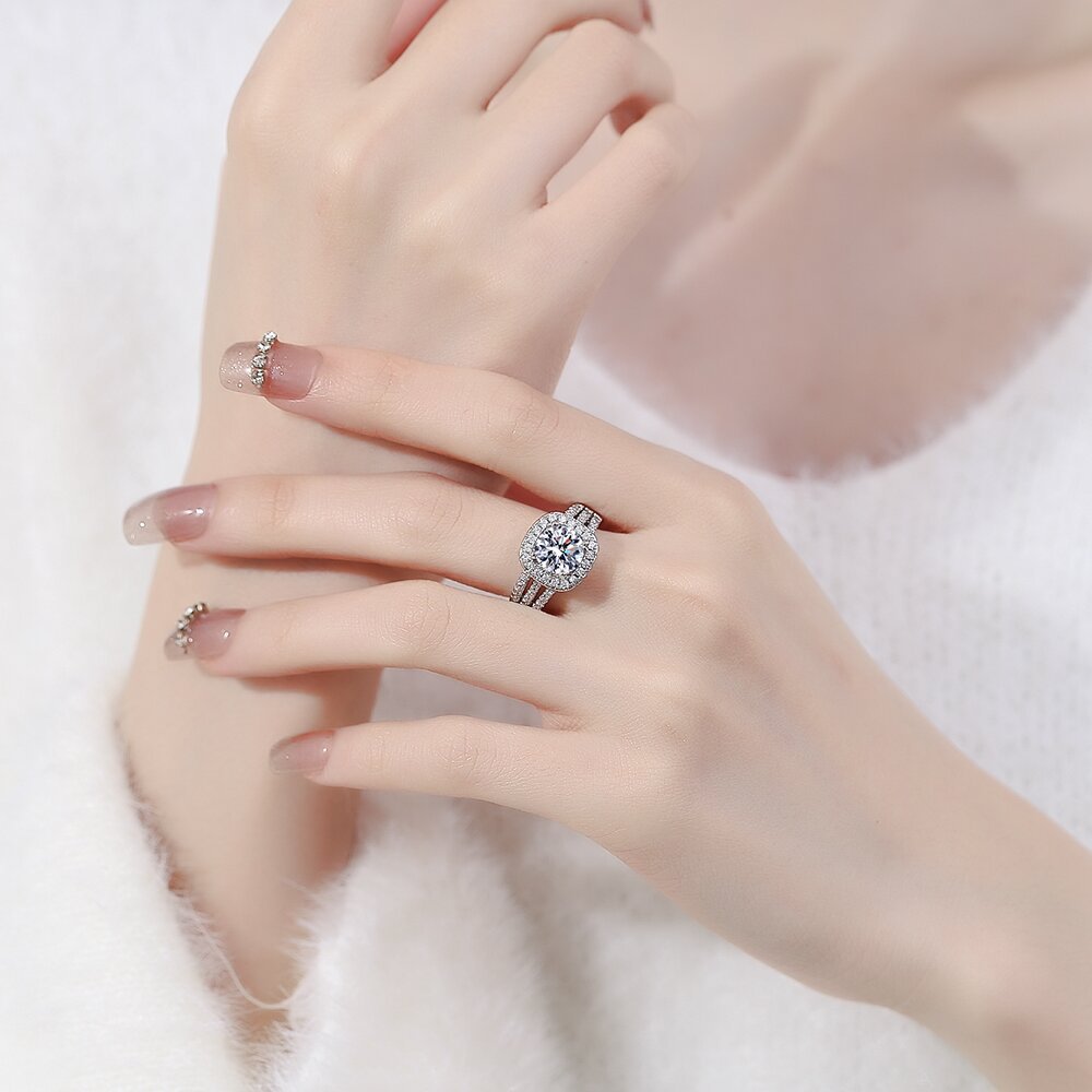 Lumière Charm Ring product detail