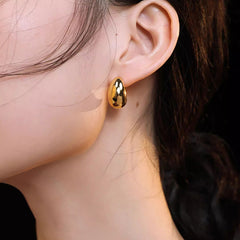 Nadine Vintage-Inspired Stud Earrings No. 404539