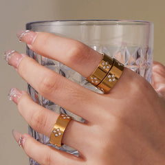 18K Gold-Plated Floral Accent Band Ring