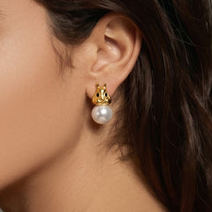 Squirrel Pearl-Look Pendant Necklace & Earrings