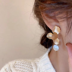 Nicolette Vintage-Inspired Floral Stud Earrings No. 221435