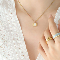 White Shell Square Pendant Snake Chain Necklace