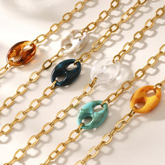Resin Oval Link Pendant Necklace