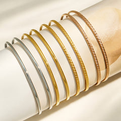 18K Gold-Plated Smooth or Diagonal Texture Bangle
