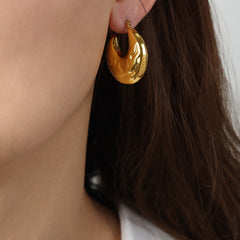 Embossed Geometric Oval Hoop Earrings