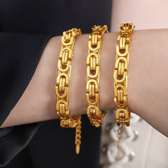 Gold-Tone Rounded Link Bracelet