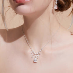 Nicolette Vintage-Inspired Teardrop Necklace