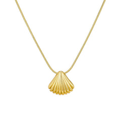 Camille Vintage-Inspired Shell Shell Necklace
