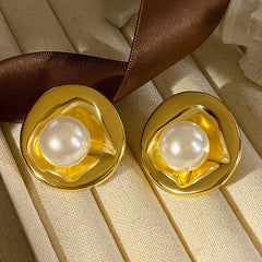 Nadine Organic Pearl Stud Earrings