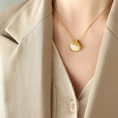 Shell-Motif Pendant Necklace & Earrings