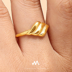 18K Gold-Plated Sculptural Wave Open Ring
