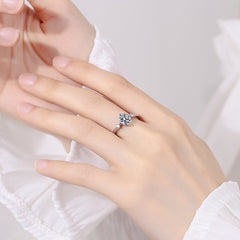 Lumière Charm Ring product detail