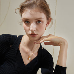 Daphne Vintage-Inspired Pearl Teardrop Stud Earrings No. 347707