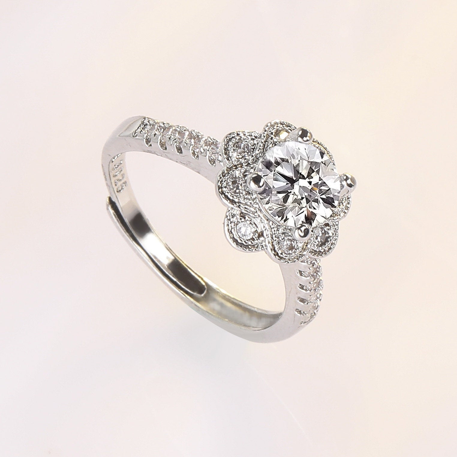 Lumière Charm Ring product detail