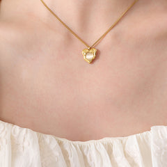 Cat-Eye Accent Heart Pendant Necklace