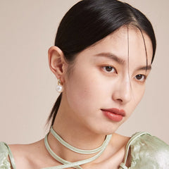 Daphne Vintage-Inspired Pearl Stud Earrings No. 392187