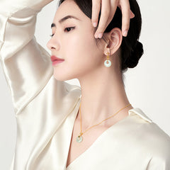 Daphne Modern Pendant Necklace