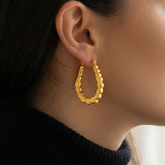 Scalloped Oval Hoop Earrings