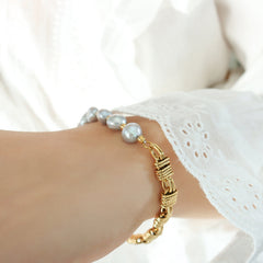 Gray Freshwater Pearl & Brass Chain Bracelet