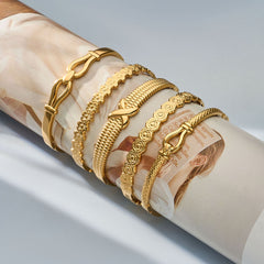 Horseshoe Clasp and Textured Bangle Designs
