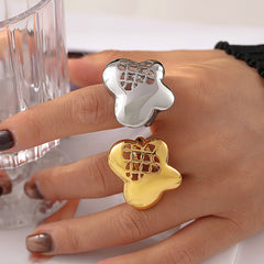 18K Gold-Plated Openwork Flower Ring