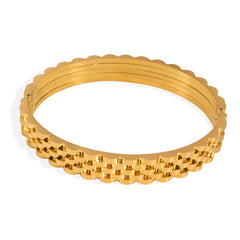 Textured Linked Bangle Bracelet