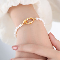 Freshwater Pearl Necklace & Bracelet