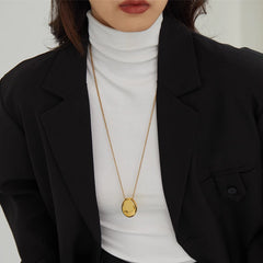 Daphne Minimalist Teardrop Pendant Necklace