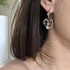 Daphne Heart Stud Earrings