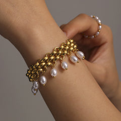 Shell Pearl-Look Fringe Necklace & Bracelet