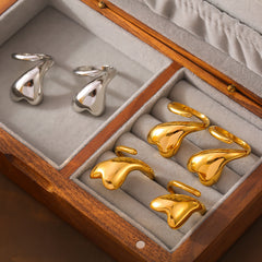 18K Gold-Plated Sculptural Heart Open Ring