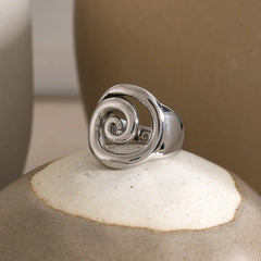 18K Spiral Statement Ring